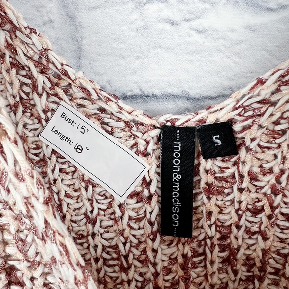 moon & madison Knitted Cropped Tank Top - Picture 5 of 5